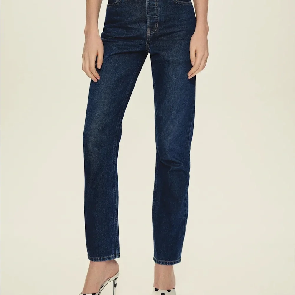 Cynthia High Rise Straight Long Jeans - Picture 2 of 4